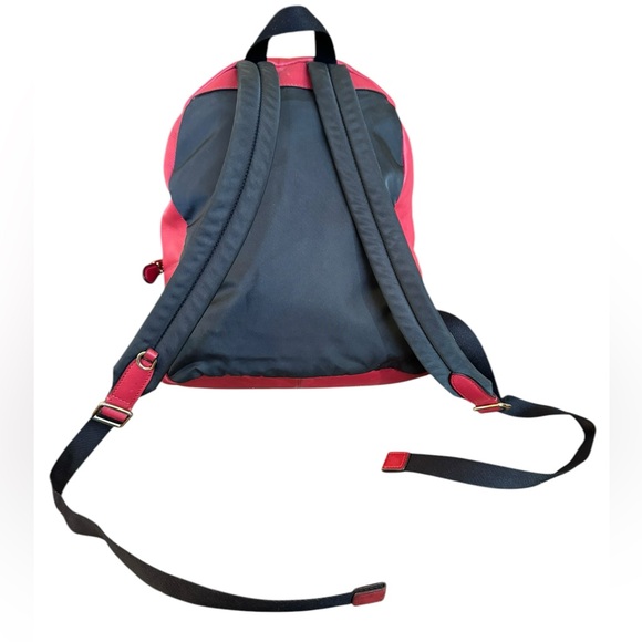 Medium Charlie Backpack In Signature Canvas - Picture 2 of 10